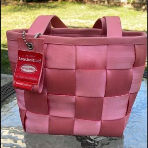 The Original Harvey’s Seatbelt Bag Tote